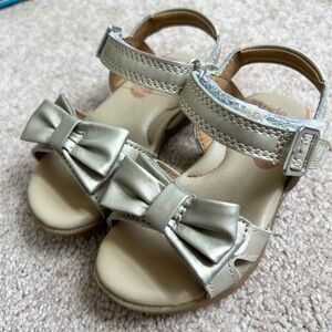 Stride Rite 6 W sandal toddler